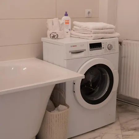 Elegant In Historical Centre & Free Locked Parking * Ryga
