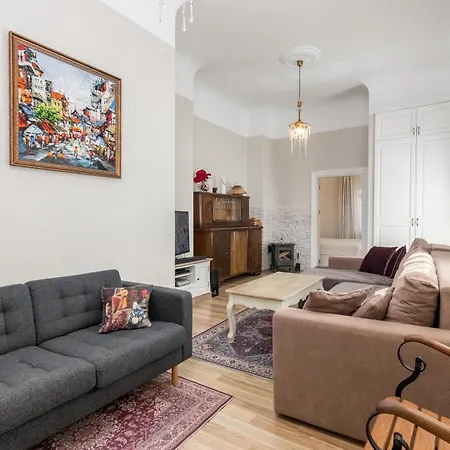 Appartamento Elegant In Historical Centre & Free Locked Parking Riga