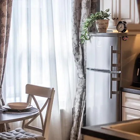 Apartament Elegant In Historical Centre & Free Locked Parking Ryga