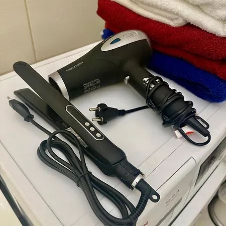 Elegant In Historical Centre & Free Locked Parking * Riga