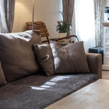 Elegant In Historical Centre & Free Locked Parking 아파트 *